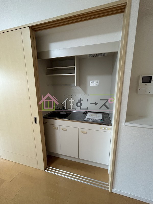 ジュネーゼグラン上本町 キッチン