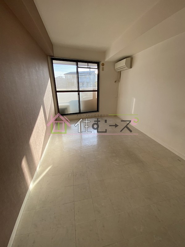 エム・あいかわ ベッドルーム