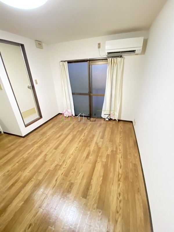 リバーサイドK ベッドルーム