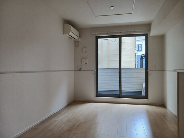 ストラーダ　ディ　ラピス リビング