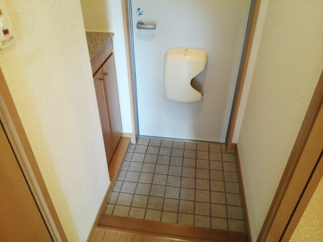 メゾンラフィネ 玄関