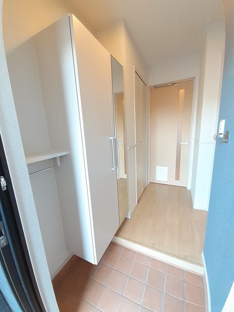 フリーデⅢ 玄関