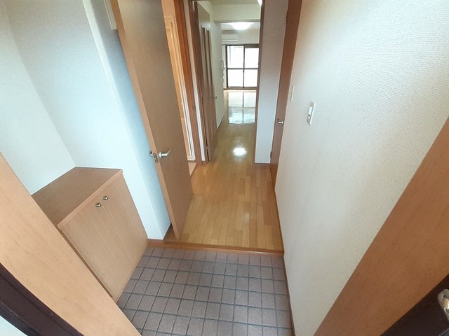 セイバリー尼崎 玄関