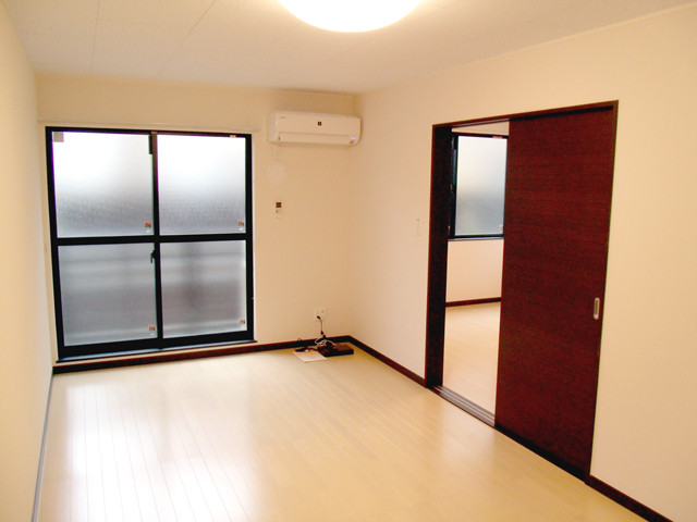 レオネクスト寺本 リビング