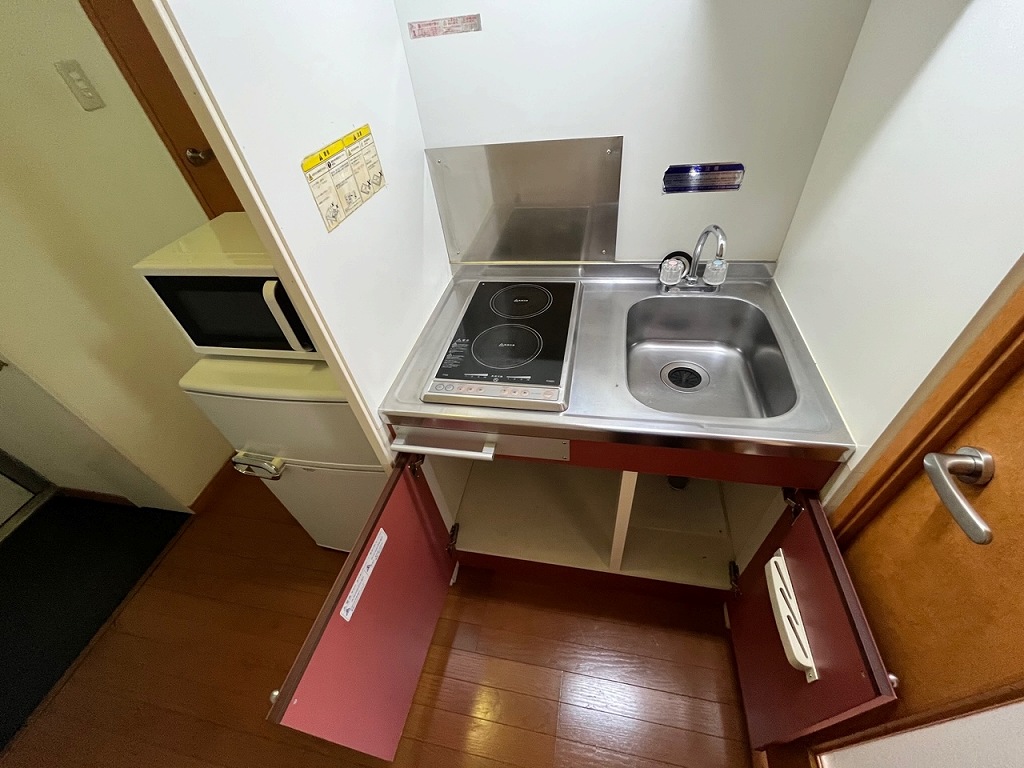 レオパレスＣｏｚｚｙＣｏｒｔ キッチン