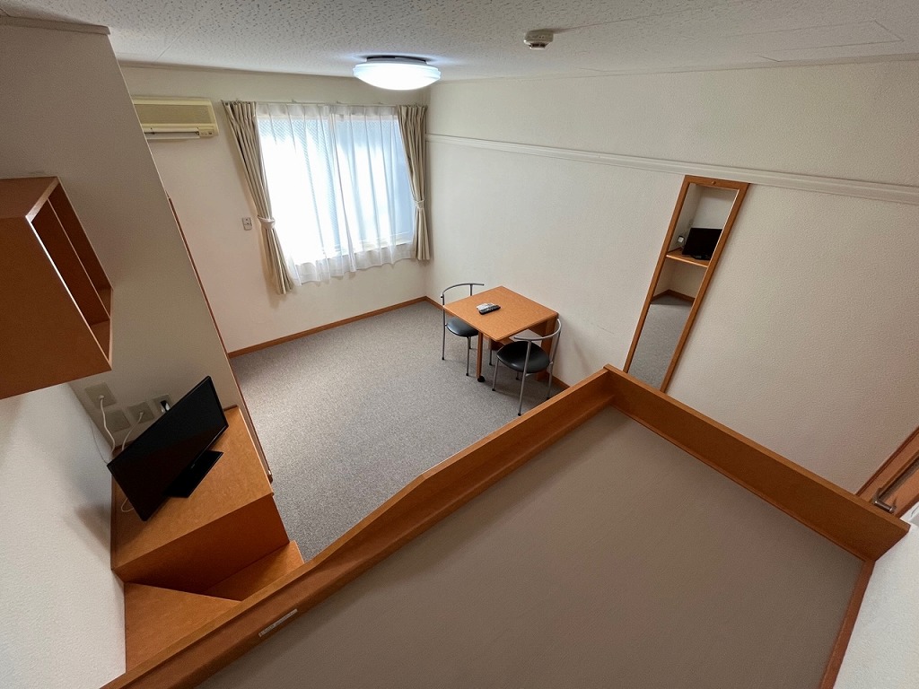 レオパレスＣｏｚｚｙＣｏｒｔ ベッドルーム