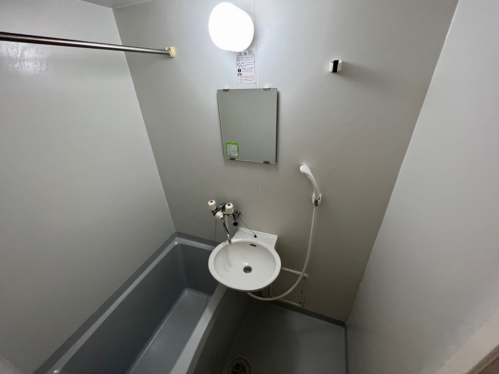 レオパレスＣｏｚｚｙＣｏｒｔ 風呂画像