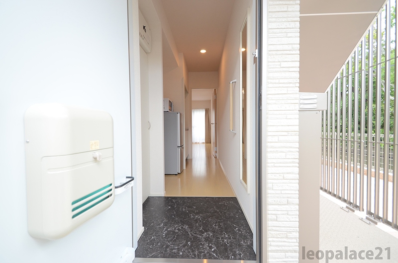 クレイノエルズ東湊 玄関