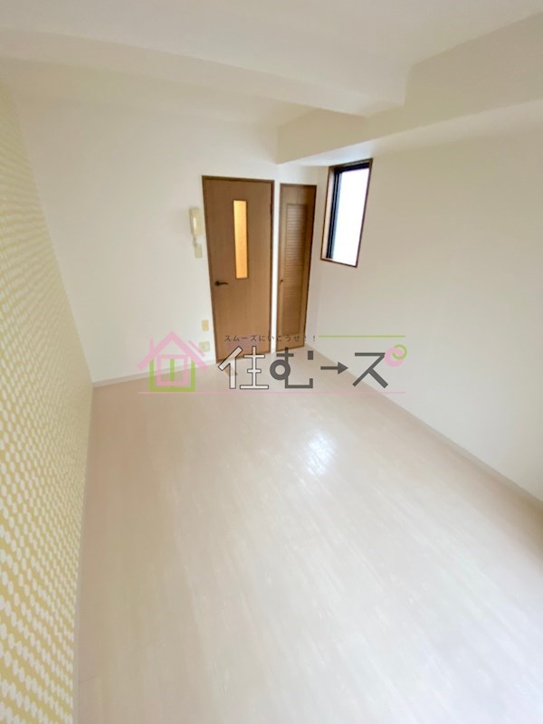 新町エビス リビング