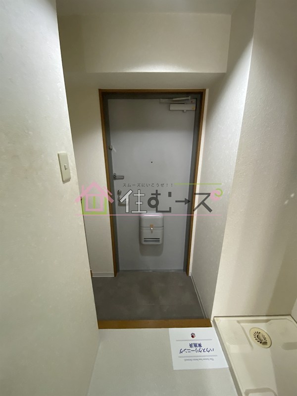 エレーヌ十三 玄関