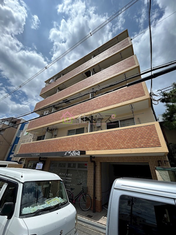 ハイツ上新第三西淡路 外観