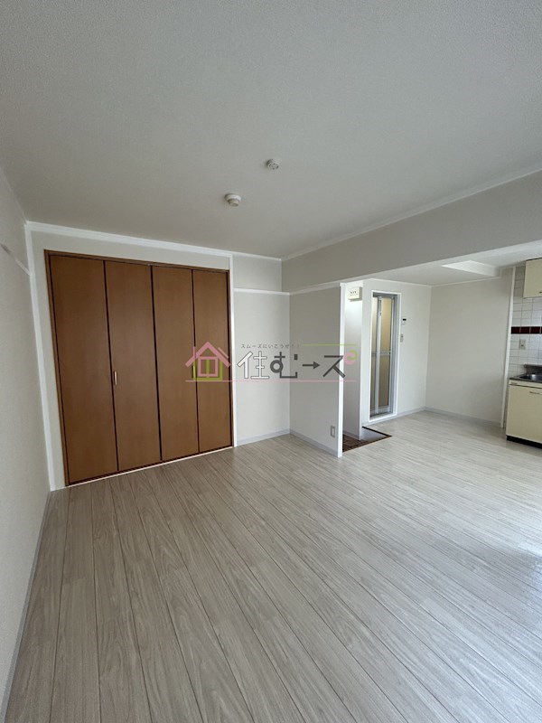 ハイツ上新第三西淡路 ベッドルーム