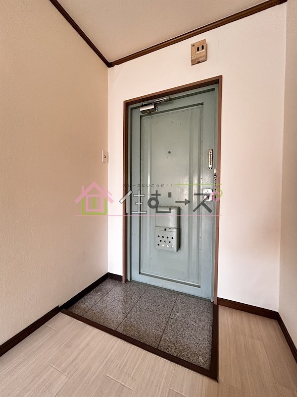 万代北村マンション 玄関