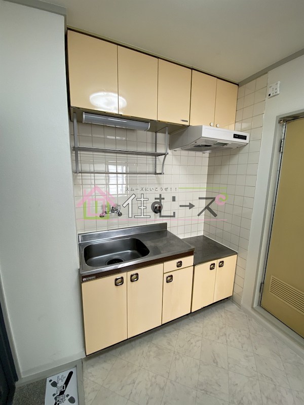 アーニング西加賀屋2番館 キッチン