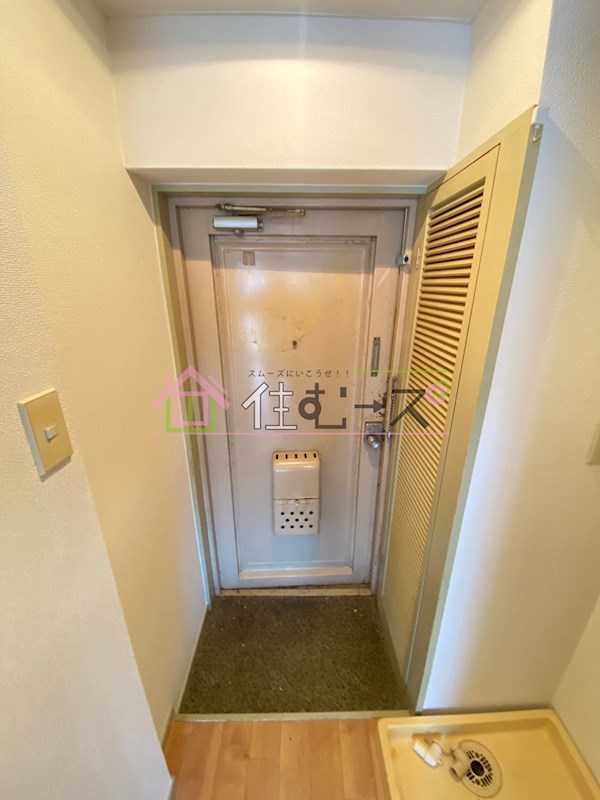 プレアール野中 玄関