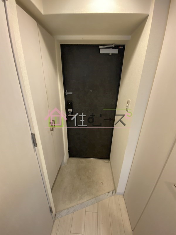 エスリード難波セントラル 玄関