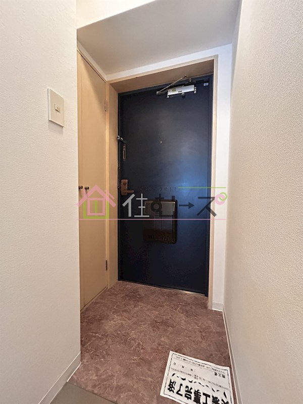 アイディール中之島 玄関