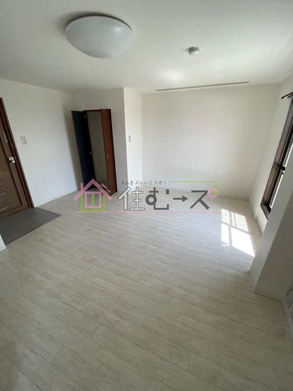 レガーレ長居公園 リビング