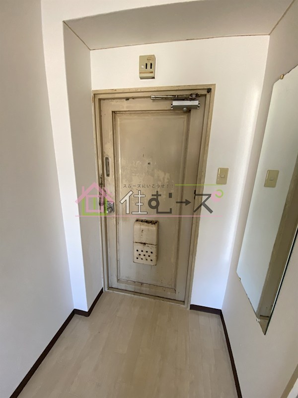 アークハイツ平野 玄関