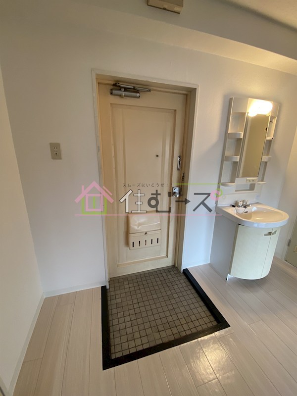 WESTヒルズ平野 玄関