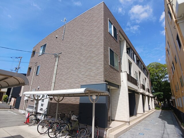 プレジール 外観