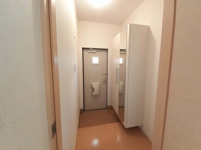 ファミールほたるⅠ 玄関