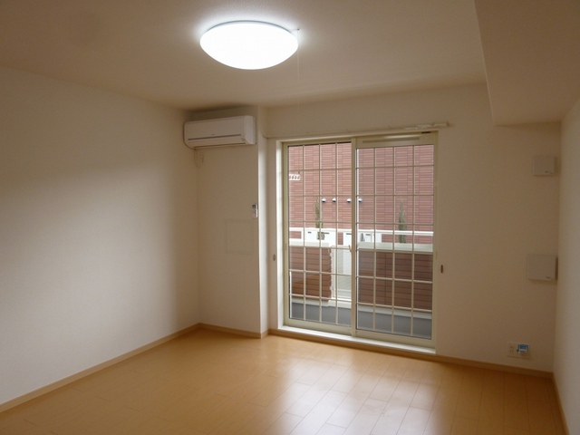 サンハイツ北六甲四番館 リビング