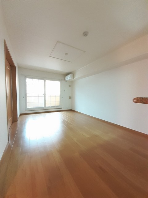 エレガントカーサＢ棟 リビング