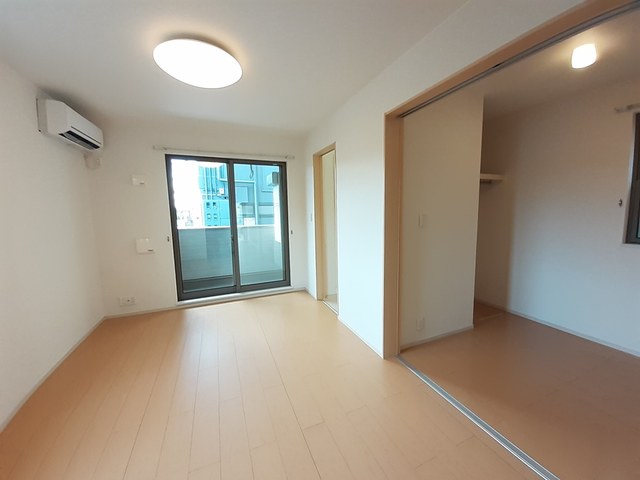 サンライズ　統山 リビング