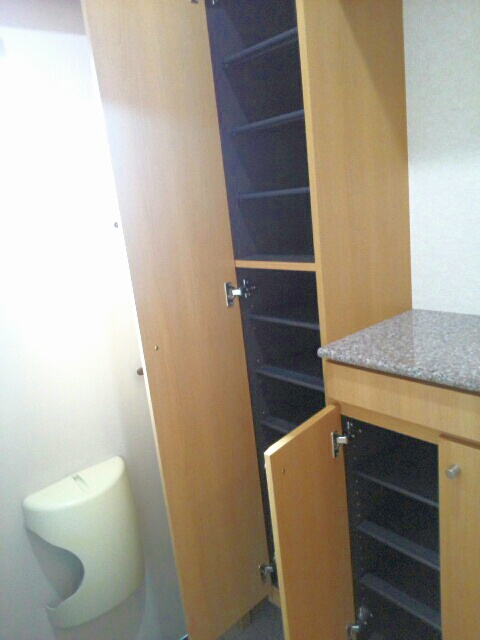 リエージュ 玄関