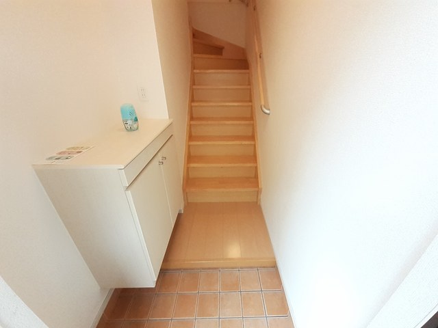 セレーノ西台 玄関