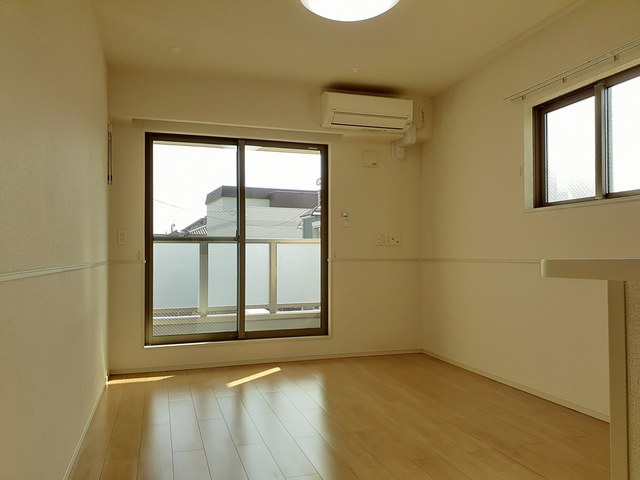 フレアードル リビング