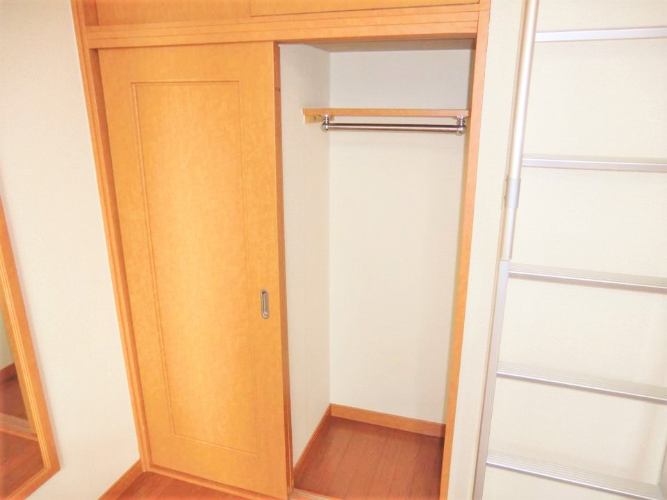 レオパレスニュー猪名寺 その他5