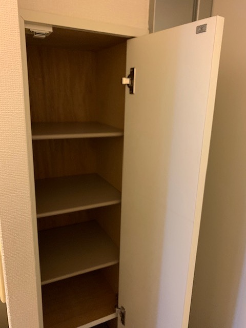 レオパレススプルース鳴尾 玄関