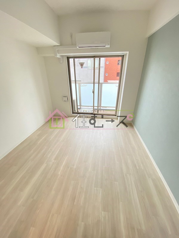 ワールドアイ阿波座WEST ベッドルーム