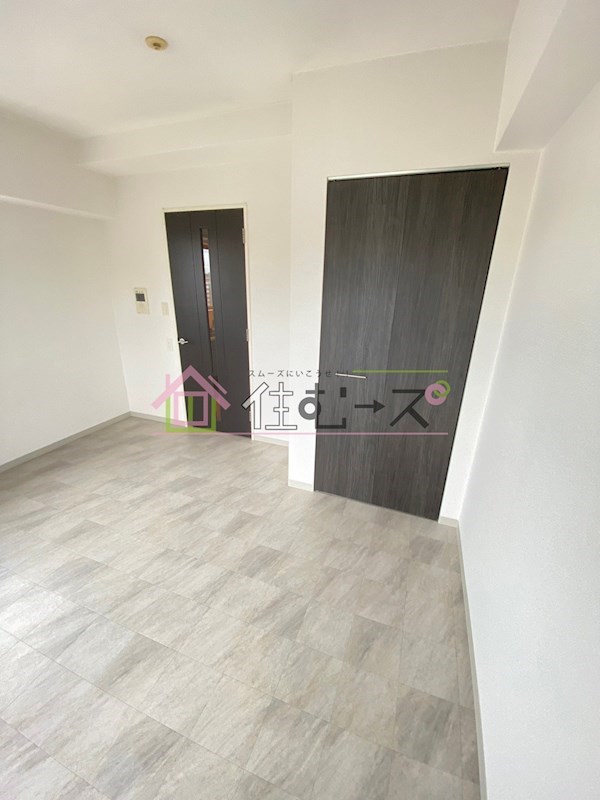 レオンコンフォート難波西 リビング