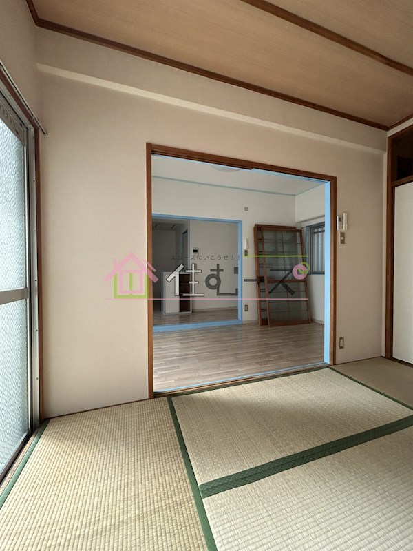 ドムール大倉 リビング