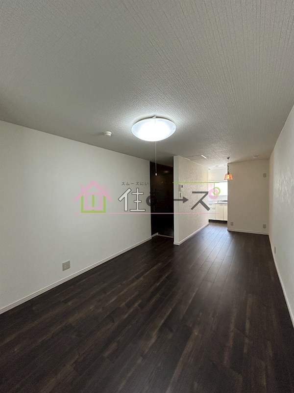 岡ハイツ リビング