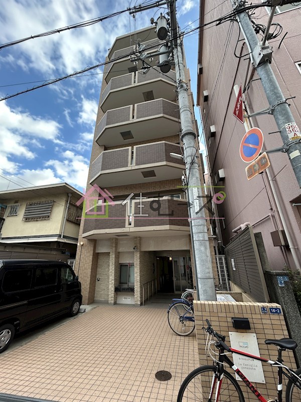 ラ・ファミリア山坂 外観