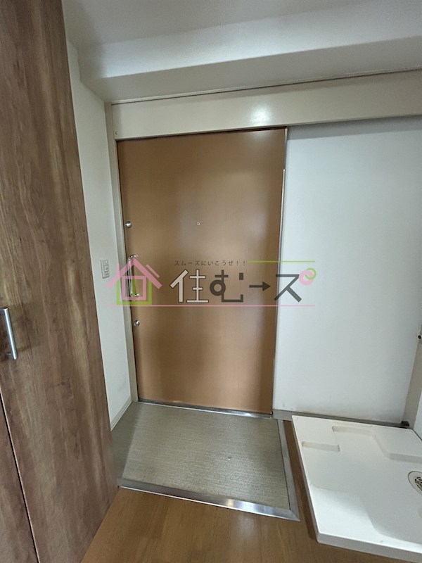 ラ・ファミリア山坂 玄関