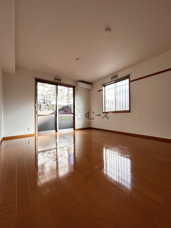 フラット桃ヶ池 ベッドルーム