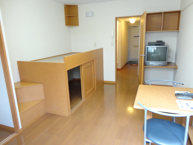 レオパレスさちＢ リビング