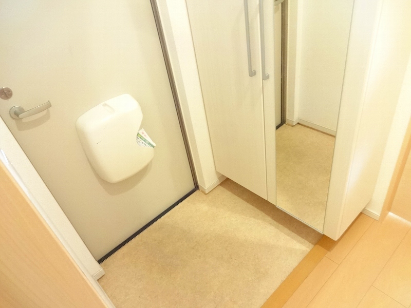 ウエストパイン 玄関