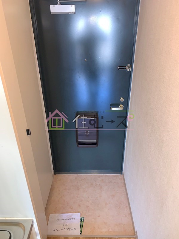 シティホームズ針中野P1 玄関