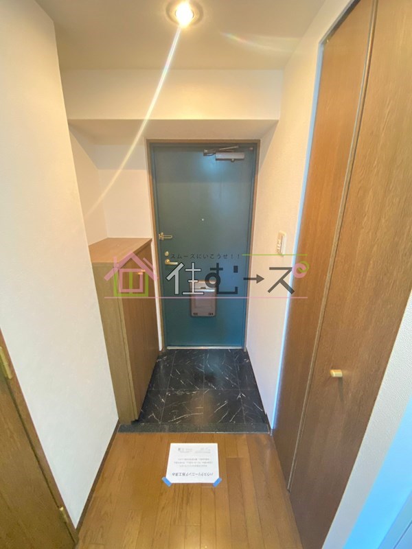 ユニーブル靭公園 玄関