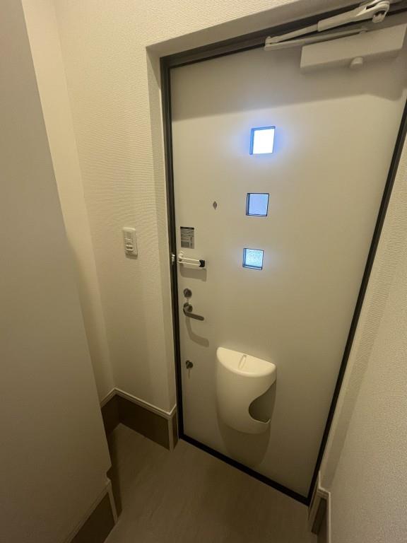 ウエストヴィラ 玄関