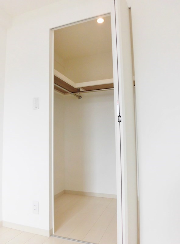 セリーゼ ウエスト その他3