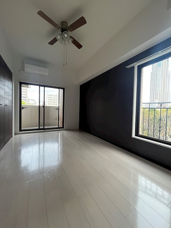 ラグゼ弁天町 リビング