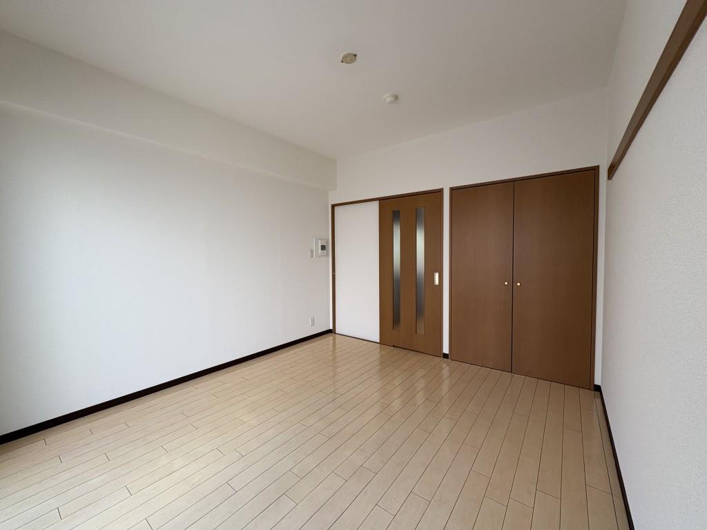 ロイヤルグレース ベッドルーム