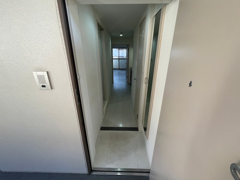 Grandir服部 玄関